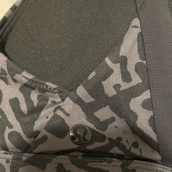 Lululemon bra - Picture 3 of 6